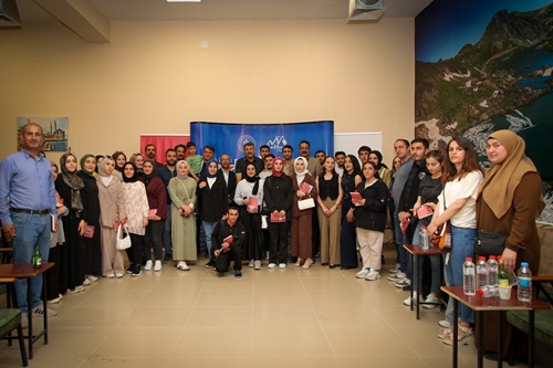 Vali Ali Çelik, Kitap Kulübü Etkinliğinde Gençlerle Bir Araya Geldi