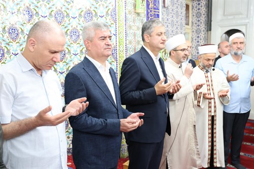 Valimiz Sayın Mustafa Yavuz, Kurban Bayramı Namazını Karabük Ulu Camii’nde Kıldı.