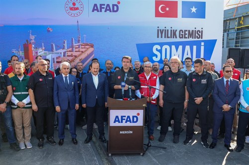 Somali İçin "İyilik Gemisi" Mersin'den Yola Çıktı