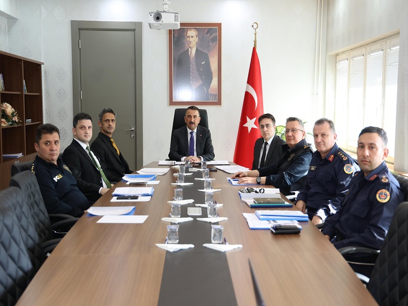 Vali Osman Hacıbektaşoğlu Başkanlığında ''Haftalık Asayiş ve Güvenlik Toplantısı” Çaycuma Kaymakamlığında Gerçekleştirildi