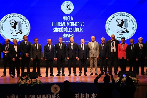 Valimiz Sayın Dr. İdris Akbıyık Muğla 1. Ulusal Mermer ve Sürdürülebilirlik Zirvesine Katıldı