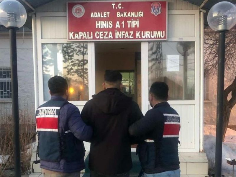 Erzurum İl Jandarma Komutanlığınca Aranan Şahıs Yakalandı