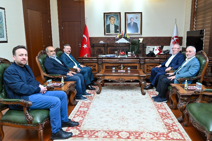 Eski Büyükelçi ve TBMM 22-23. Dönem Milletvekili Doç. Dr. Hasan Murat Mercan, Valimiz Sayın Hüseyin Aksoy'u ziyaret etti
