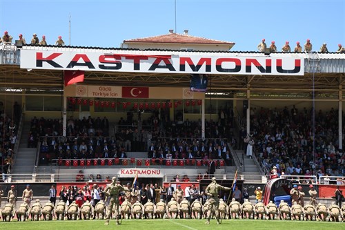 Gençlik ve  Spor Bayramı, Coşkulu Törenle Kutlandı