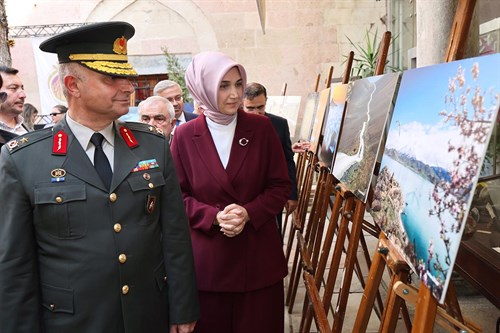Ethem Tem 7. Fotoğraf Yarışması Sergisi Vali Yiğitbaşı’nın Katılımıyla Açıldı