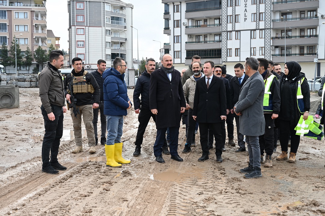 Valimiz Ekrem Canalp, Yaşar Kemal Kent Ormanı’nda İncelemelerde Bulundu