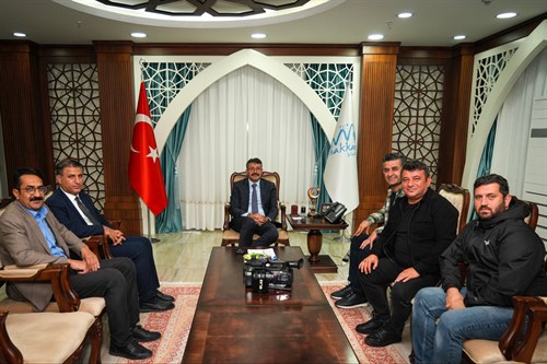 Kanal 7 ve Ülke TV Sunucusu Harun Şen ve Beraberindeki Heyet, Vali Çelik'i Makamında Ziyaret Etti