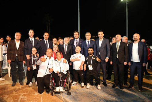 BİR ÖNCEKİ DÖNEM HAZİNE VE MALİYE BAKANI, MERSİN MİLLETVEKİLİ SAYIN DR. NUREDDİN NEBATİ VE VALİMİZ SAYIN ATİLLA TOROS, AÇILIŞ PROGRAMINA KATILDI