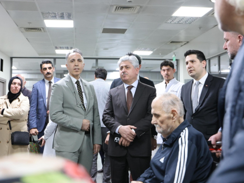 Vali DOĞAN Sakarya Eğitim ve Araştırma Hastanesi Acil Servisi’ni Ziyaret Etti
