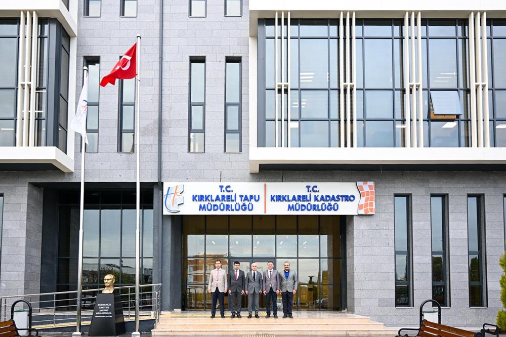Vali Turan, Kırklareli Tapu Müdürlüğü ve Kadastro Müdürlüğüne ziyarette bulundu…