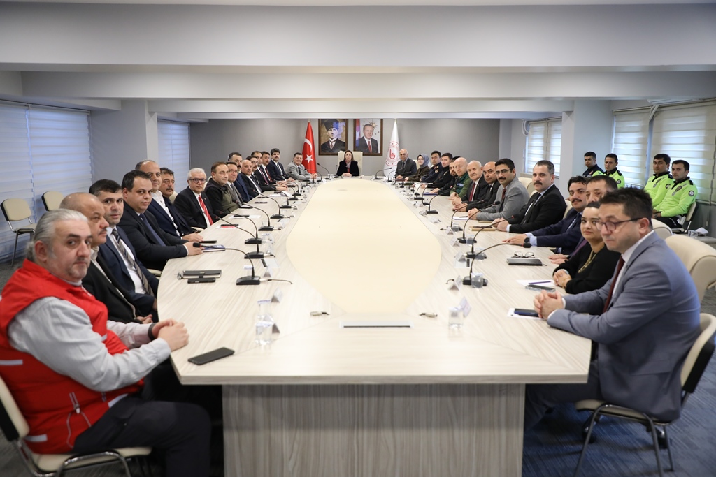 Vali Arslan Başkanlığında Kış Tedbirleri Koordinasyon Toplantısı Yapıldı