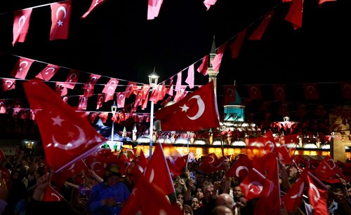 Konya’da 15 Temmuz Ruhu Mevlana Meydanı'nda Yaşandı
