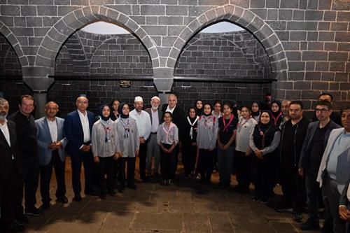 Diyarbakır’ın Fethi 1386. Yılında Dualarla Yâd Edildi