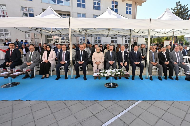Valimiz Sayın Hüseyin Aksoy, Ali Güven Turizm MTAL'in Yeni Hizmet Binasının Açılışını Gerçekleştirdi