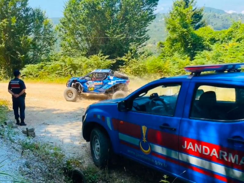 Giresun’da İl Jandarma Ekipleri Offroad Şampiyonasında Nefes Kesen Yarışlara Güven Kattı