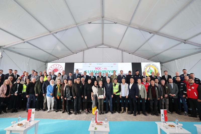 Vali Doğan Milli Ağaçlandırma Günü Fidan Dikim Programına Katıldı