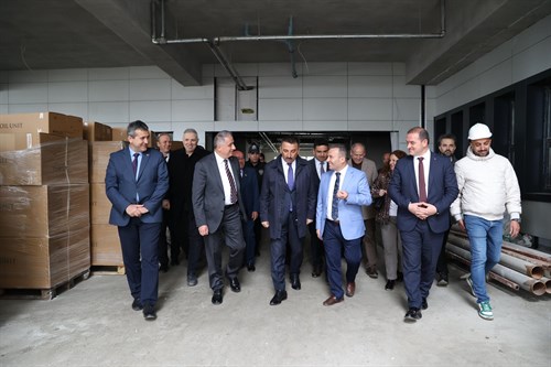 Vali Osman Hacıbektaşoğlu, Alaplı Devlet Hastanesi İnşaatında İncelemelerde Bulundu