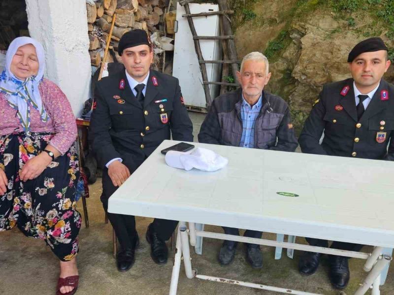 Jandarma, Şehit Ailesini Unutmadı