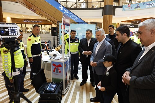 Vali Ünlüer, Trafik Haftası Etkinliğine Katıldı