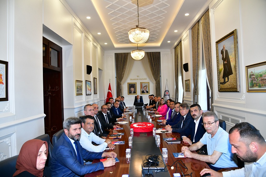 Trabzon Kültür Yolu Festivali Değerlendirme Toplantısı Vali Aziz Yıldırım Başkanlığında Gerçekleştirildi. 