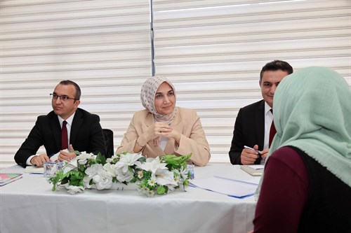 Vali Yiğitbaşı Emirdağ ve Çobanlar İlçelerinde Vatandaşları Dinledi