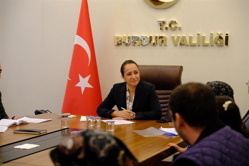VALİ TÜLAY BAYDAR BİLGİHAN VATANDAŞLARIN TALEPLERİNİ DİNLEDİ