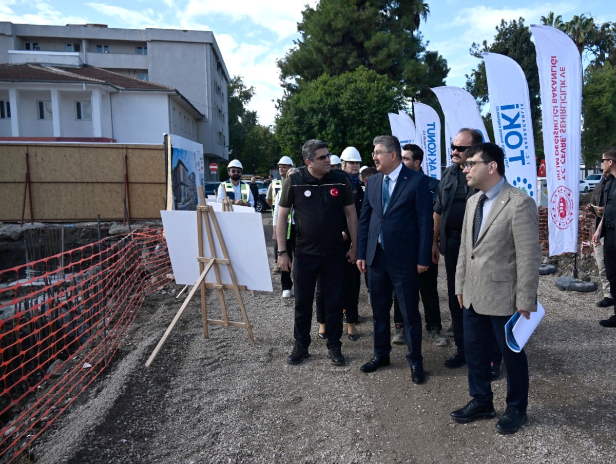 Vali Dr. Erdinç Yılmaz, Alibeyli-2 Rezerv Alanında (Zafer Camii Civarı) İncelemelerde Bulundu
