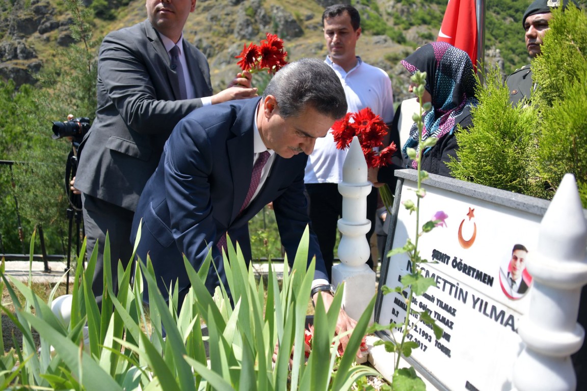 Şehit Öğretmen Necmettin Yılmaz Şehadetinin 8. Yılında Dualarla Anıldı