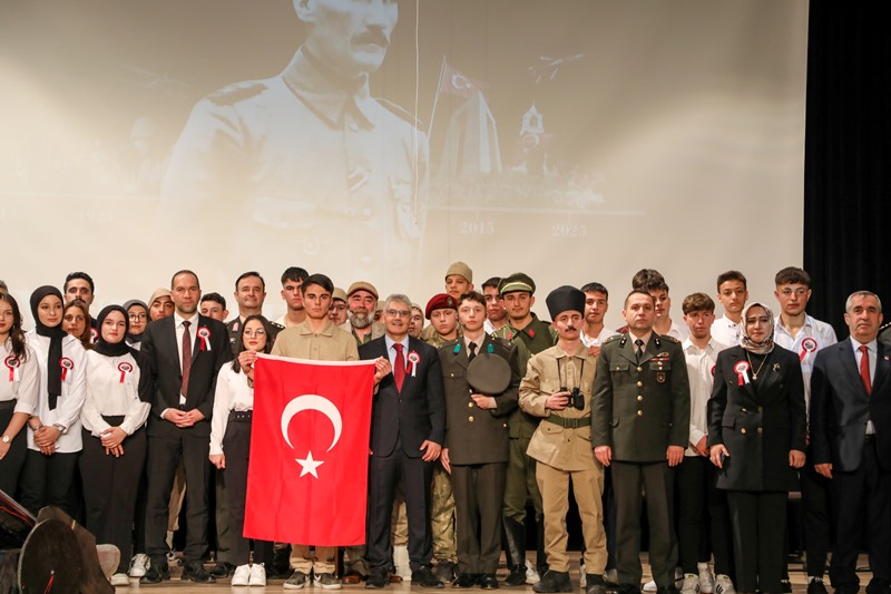 18 Mart Şehitleri Anma Günü ve Çanakkale Deniz Zaferi’nin 110. Yıl Dönümü Törenle Kutlandı.