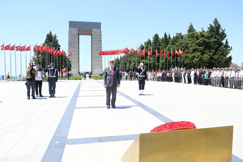 15 Temmuz Demokrasi ve Milli Birlik Günü’nün 9. Yıl Dönümünde Şehitler Abidesi’nde Anma Töreni Gerçekleştirildi