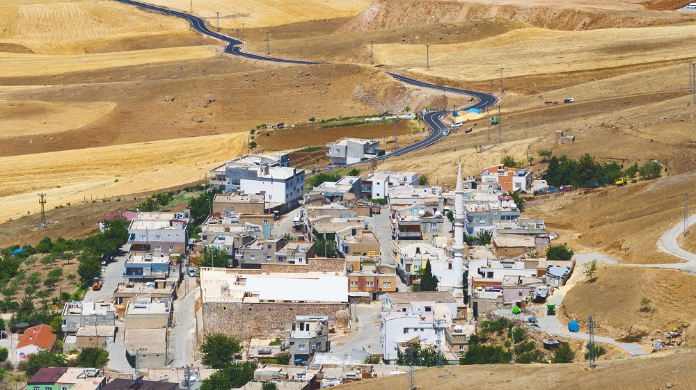 Mor Kiryakus Manastırı Yoluna Yatay ve Dikey İşaretlemeler Yapıldı
