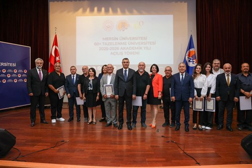 VALİMİZ SAYIN ATİLLA TOROS, 60+ TAZELENME ÜNİVERSİTESİ 2025-2026 EĞİTİM ÖĞRETİM YILI AÇILIŞ TÖRENİ VE DÜNYA YAŞLILAR GÜNÜ ETKİNLİĞİNE KATILDI