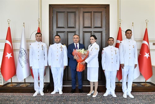 Sahil Güvenlik Komutanlığının Kuruluş Yıldönümünde Vali Soytürk’e Ziyaret