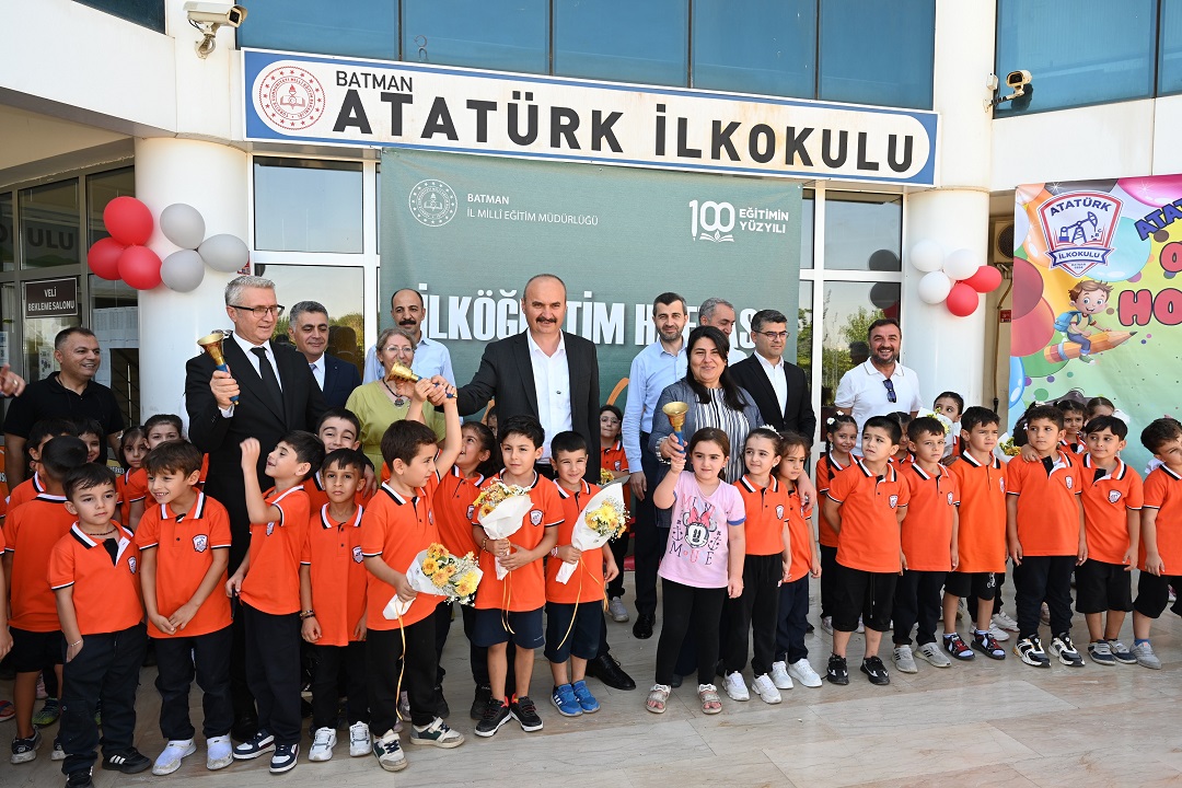 Batman'da 170 Bin Öğrenci Ders Başı Yaptı