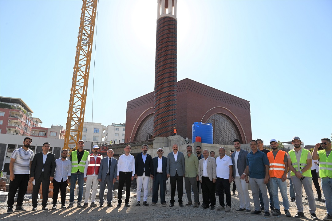 Valimiz, Kardeşlik Mescidi İnşaatında İncelemelerde Bulundu