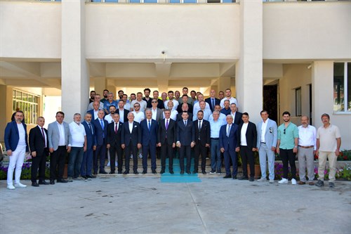 Valimiz Aydın Baruş Kocaeli’nden Gelen Gümüşhaneli İş İnsanlarıyla Bir Araya Geldi