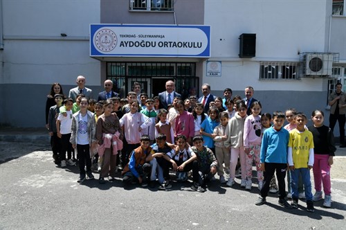 Vali Soytürk Aydoğdu Ortaokulunu Ziyaret Etti