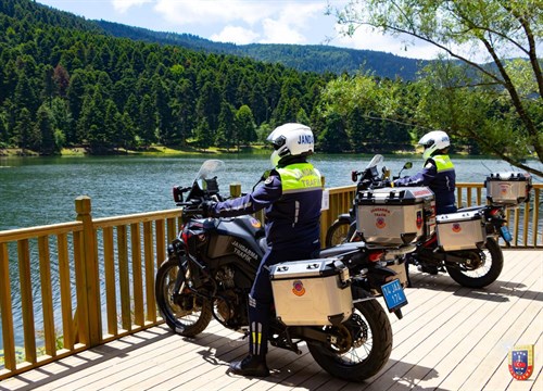 Bolu İl Jandarma Komutanlığı Ekipleri, Gölcük Tabiat Parkı’nda Huzur ve Güvenliği Sağlıyor