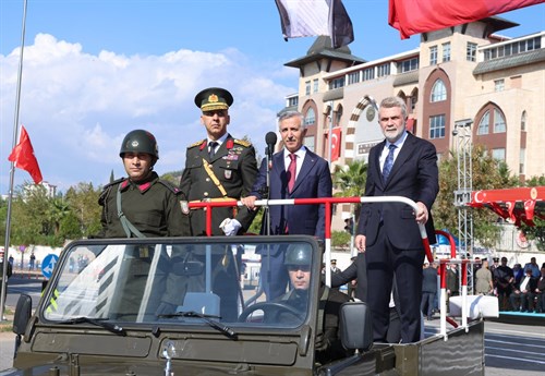 29 Ekim Cumhuriyet Bayramı Coşkusu Törenlerle Kutlandı