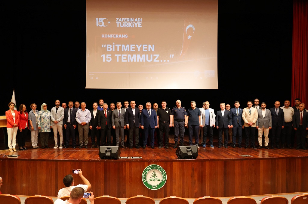 Valimiz Sayın Dr. Turan Ergün, "Bitmeyen 15 Temmuz" Konulu Konferansa Katıldı