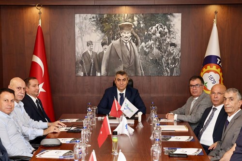 VALİMİZ SAYIN ATİLLA TOROS BAŞKANLIĞINDA, TARSUS ORGANİZE SANAYİ BÖLGESİ DEĞERLENDİRME TOPLANTISI GERÇEKLEŞTİRİLDİ