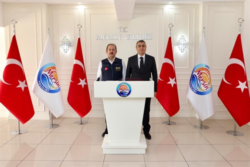 VALİMİZ SAYIN ATİLLA TOROS’U, AFET VE ACİL DURUM YÖNETİMİ (AFAD) BAŞKANI VE ÖNCEKİ DÖNEM MERSİN VALİMİZ VALİ ALİ HAMZA PEHLİVAN ZİYARET ETTİ