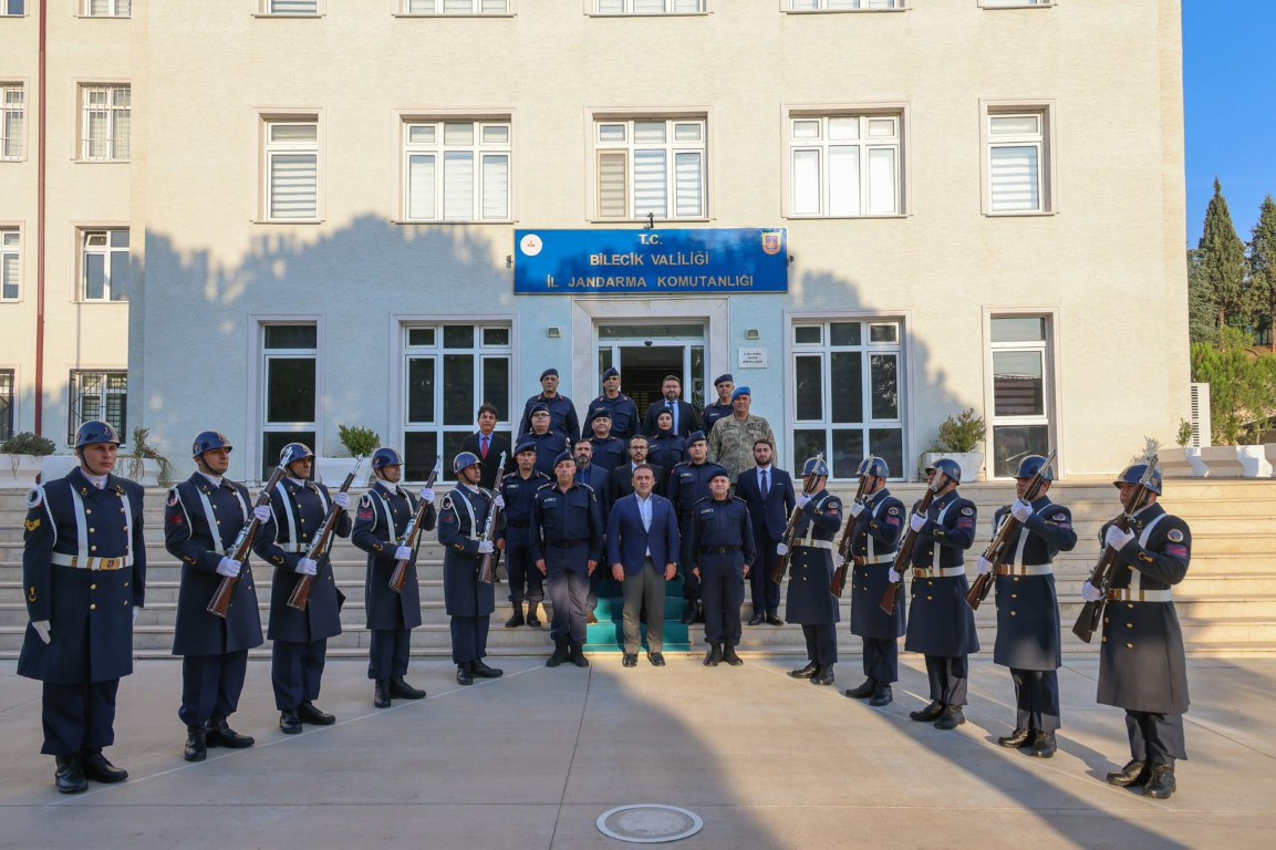 VALİMİZ SAYIN FAİK OKTAY SÖZER, İL JANDARMA KOMUTANLIĞINI ZİYARET ETTİ.