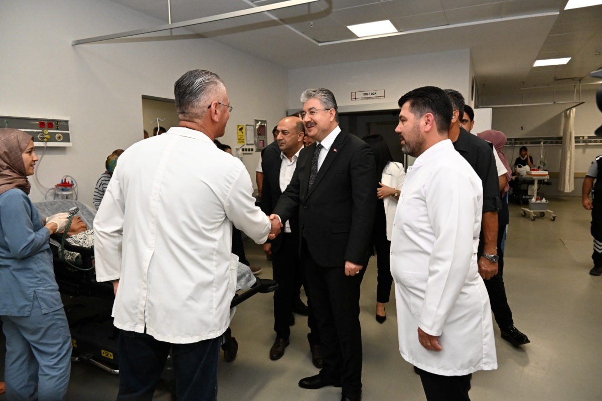 Vali Dr. Erdinç Yılmaz,  Osmaniye Devlet Hastanesini Ziyaret Etti