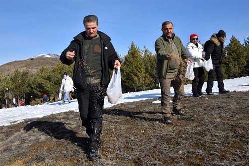 Vali Baruş, Dünya Sulak Alanlar Günü yürüyüşüne katıldı