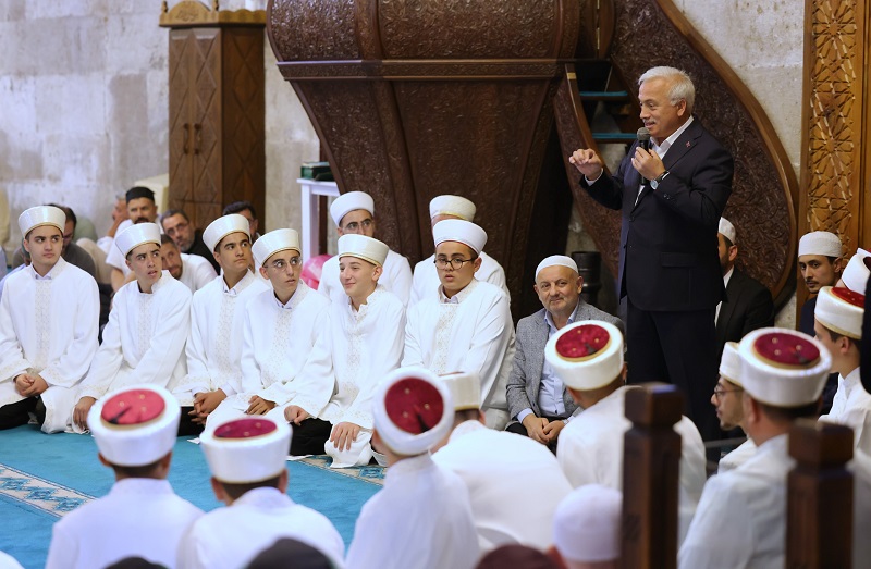 Aksaray'da hafızlar icazet aldı