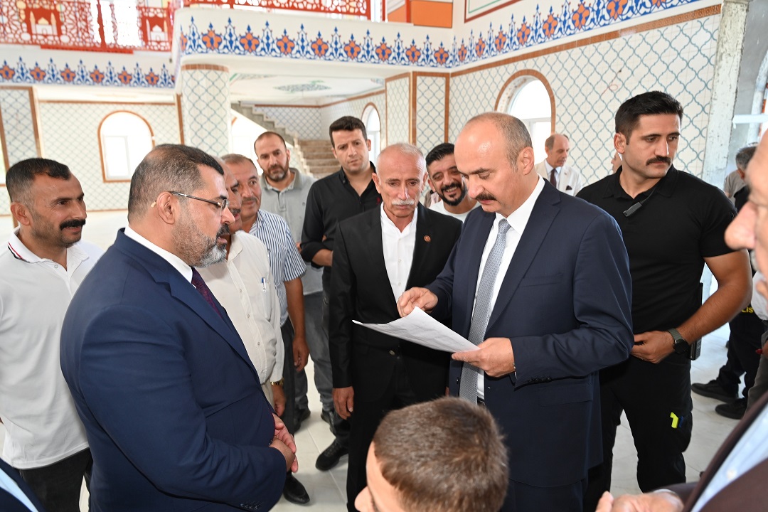Valimiz, Veysel Karani Camii İnşaatında İncelemelerde Bulundu