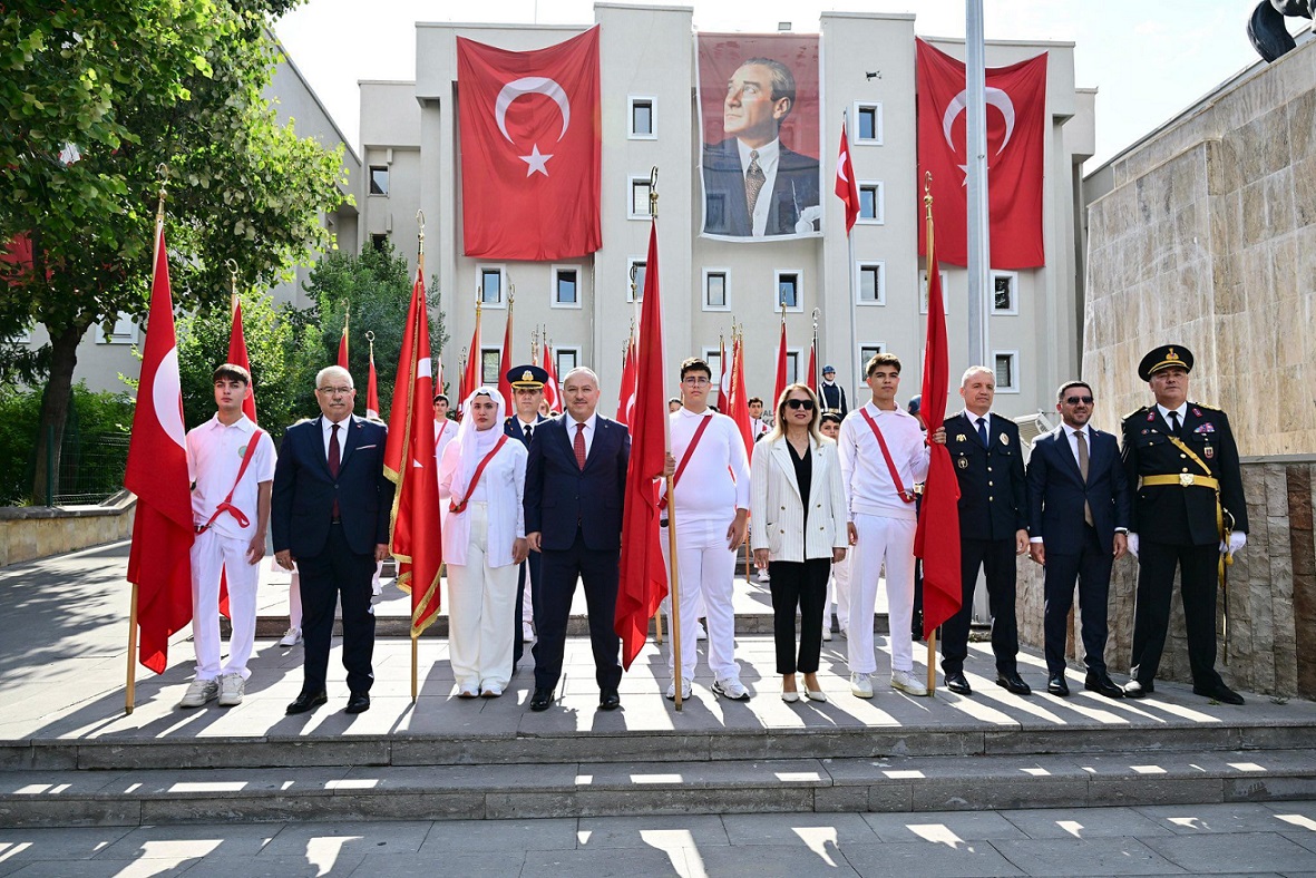 30 Ağustos Zafer Bayramı’nın 103. Yıl Dönümü Nevşehir’de Coşkuyla Kutlandı