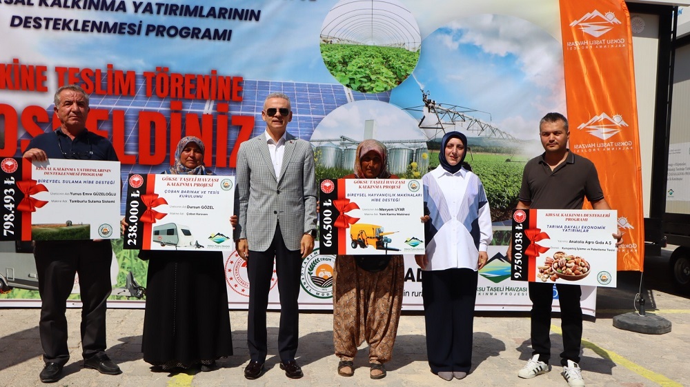 Göksu Taşeli Havzası Kalkınma Projesi ve Kırsal Kalkınma Yatırımlarının Desteklenmesi Projesi Kapsamında Makine Ekipman Dağıtım Töreni Düzenlendi