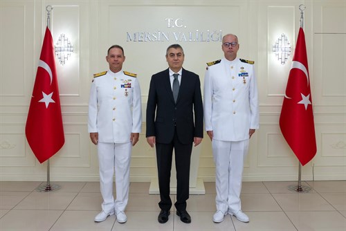 VALİMİZ SAYIN ATİLLA TOROS, HALEF VE SELEF SAHİL GÜVENLİK AKDENİZ BÖLGE KOMUTANLARINI KABUL ETTİ
